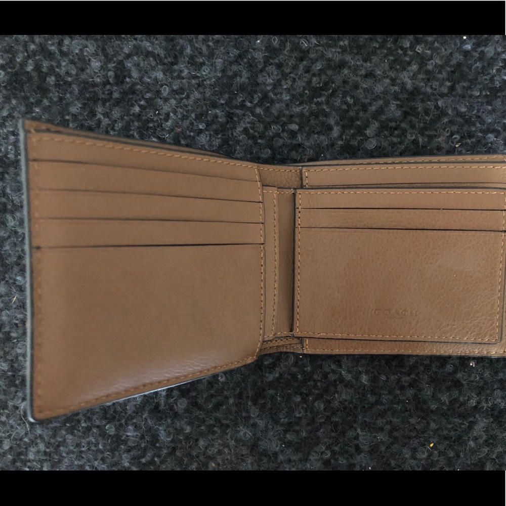 New Coach wallet with smaller interior wallet - Picture 3 of 5